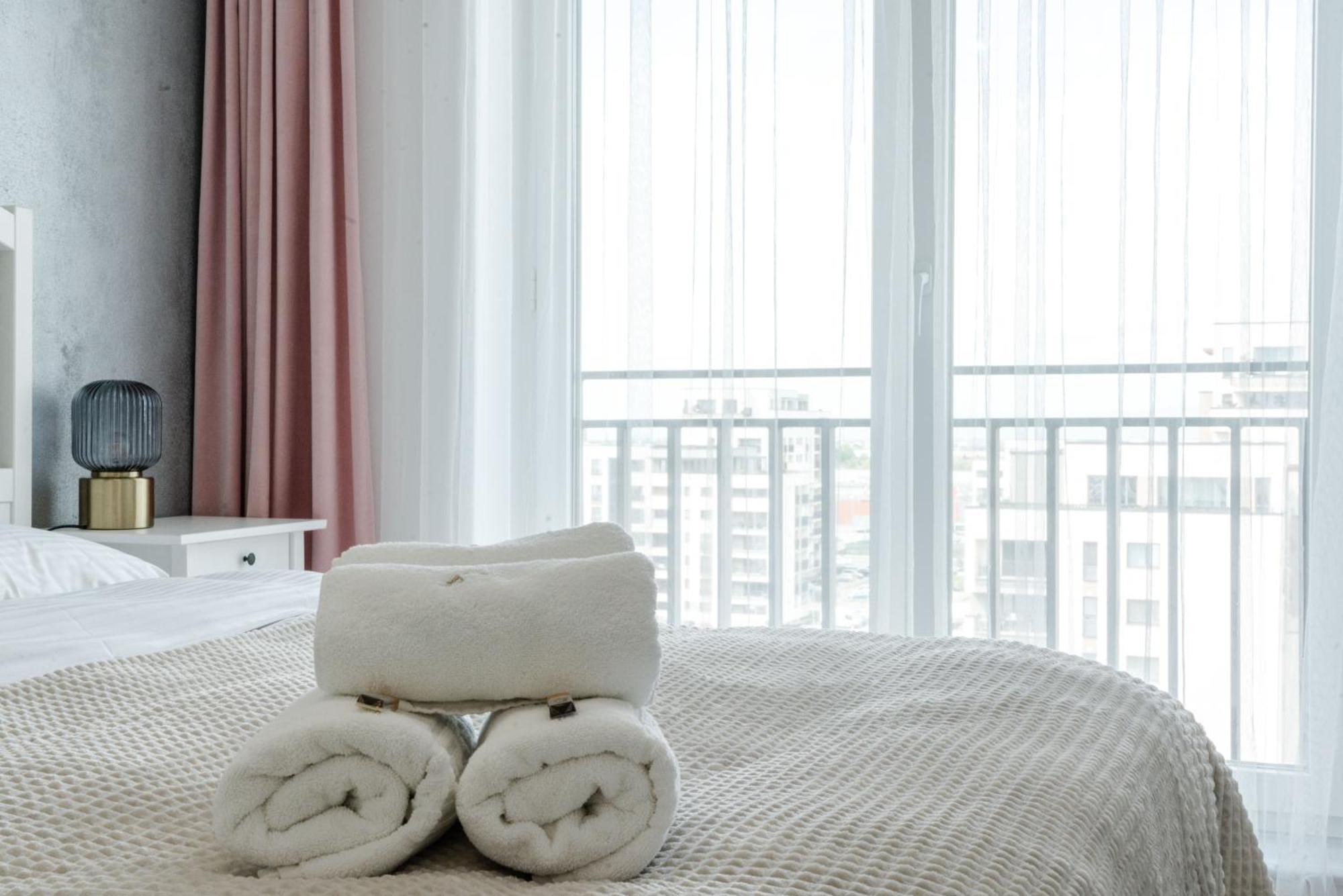 Apart B&V 701 Coresi - Luxury Mountain Haven บราชอฟ ภายนอก รูปภาพ